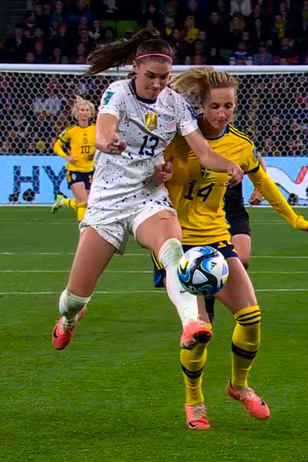 Baskı Altında: ABD Kadın Futbol Takımı Dünya Kupasında - Under Pressure: The U.S. Women's World Cup Team