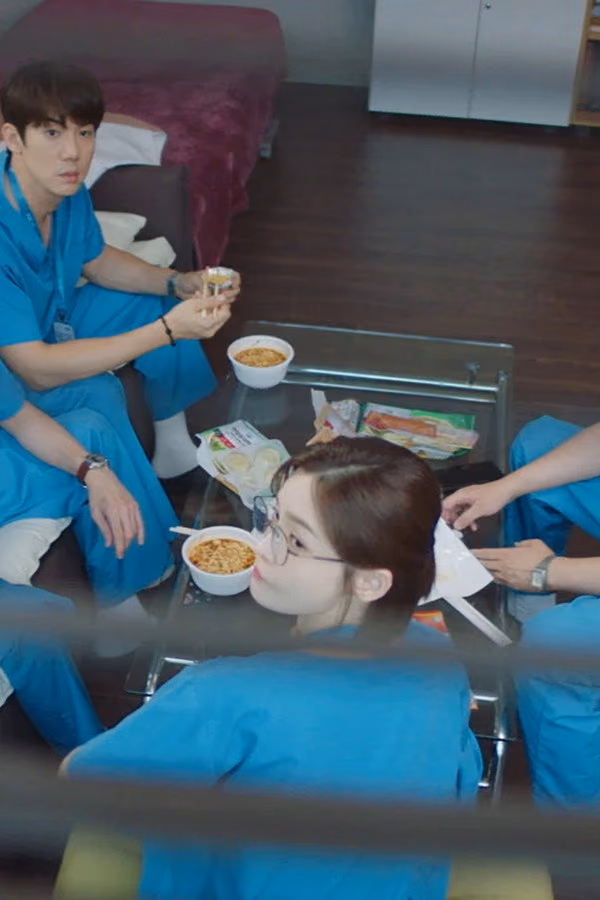Hospital Playlist