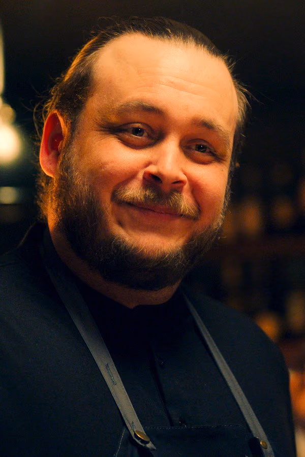 Knife Edge: Chasing Michelin Stars