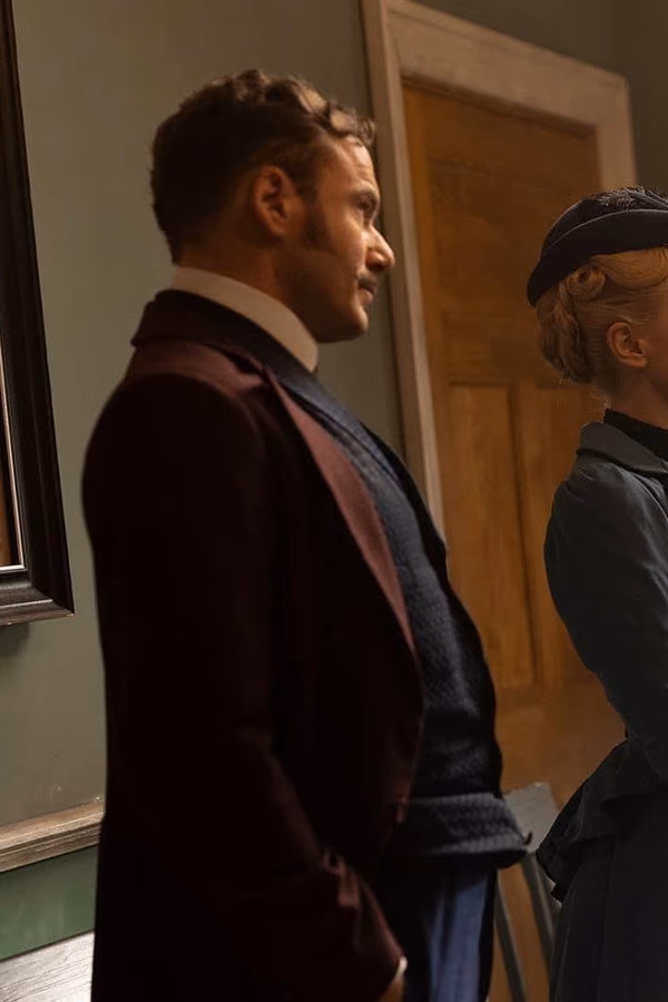 Miss Scarlet and the Duke