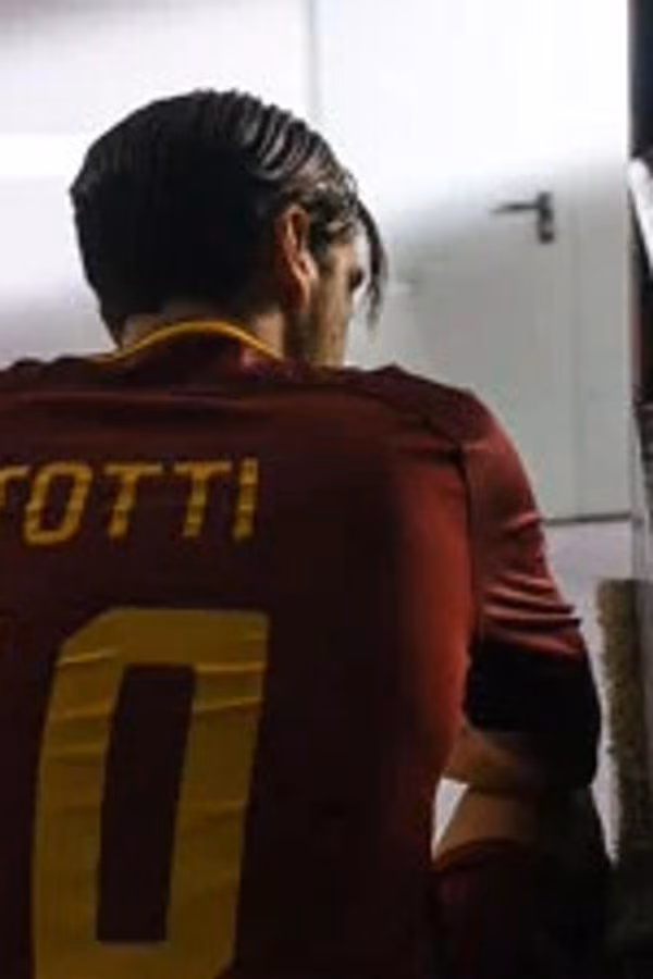 Totti - Il Capitano - One Captain